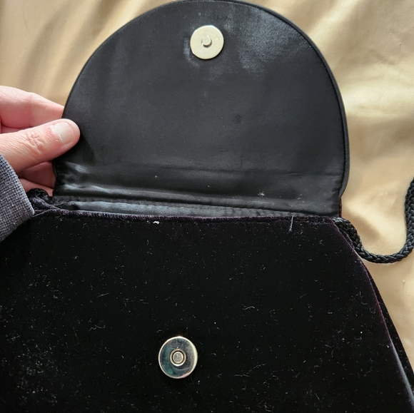 Womens velvet evening bag - Picture 4 of 10